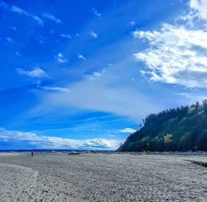 Double Bluff Blue Sky photo by Si Fisher